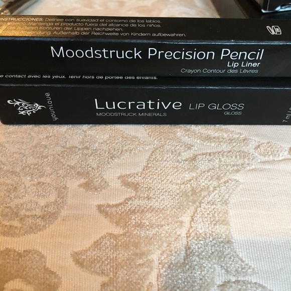 Wowza!!! All younique makeup check it out!!! - Picture 5 of 7